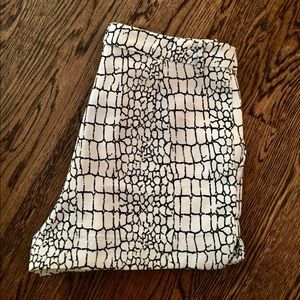 High Waisted Snakeskin Printed Shorts